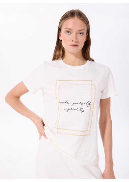 Kırık Beyaz Kadın Bisiklet Yaka Basic Baskılı T-Shirt FC4SL-TST0260