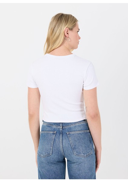 Beyaz Kadın Slim Fit T-Shirt 50512000 indirimleri