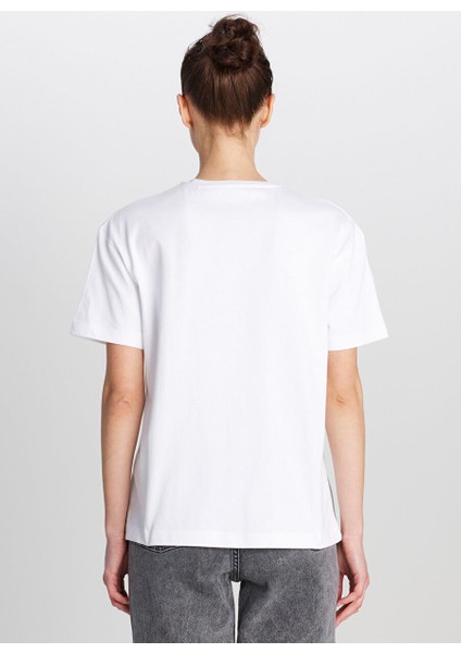 Ekru Kadın Regular Fit T-Shirt W2510736102-REGULAR Fit Cepli T-Shi