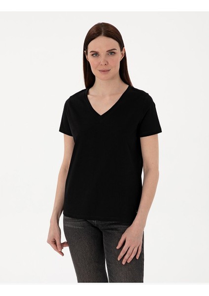 Siyah Regular Fit V Yaka Basic Tişört