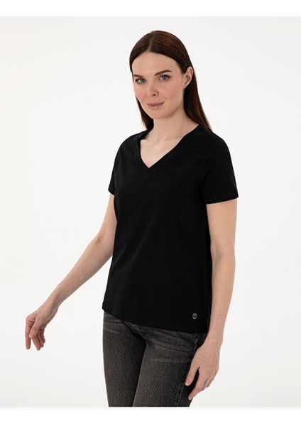 Siyah Regular Fit V Yaka Basic Tişört