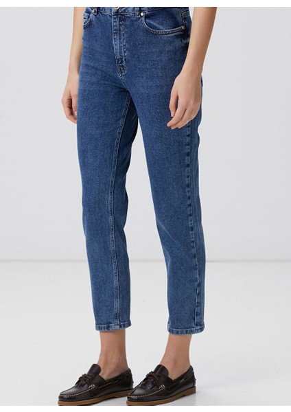 Mavi Kadın Mom Fit Denim Pantolon 1095094 fırsatları