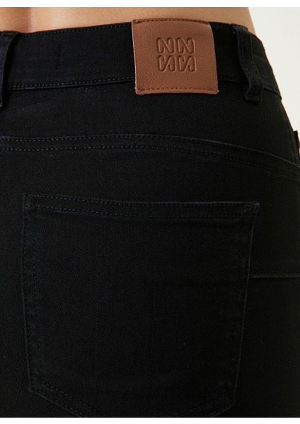 Normal Bel Dar Paça Basic Siyah Kadın Denim Pantolon 1087769
