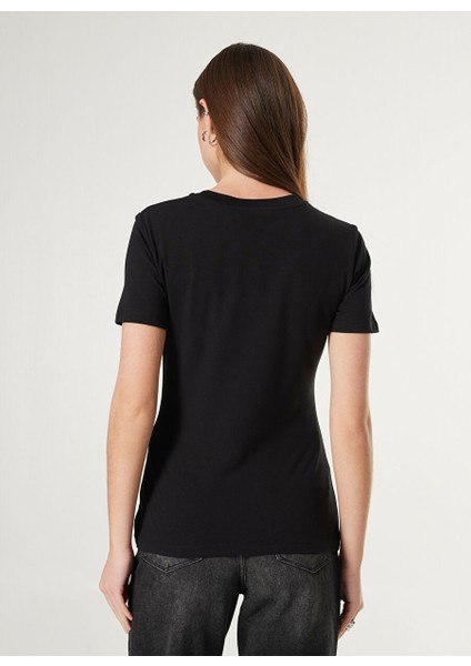 Siyah Kadın Standart Düz T-Shirt 77PAHE12 indirimleri