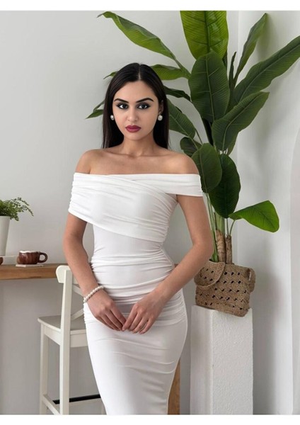 Kadın Beyaz Asimetrik Madonna Yaka Özel Tasarım Midi Elbise fiyatları