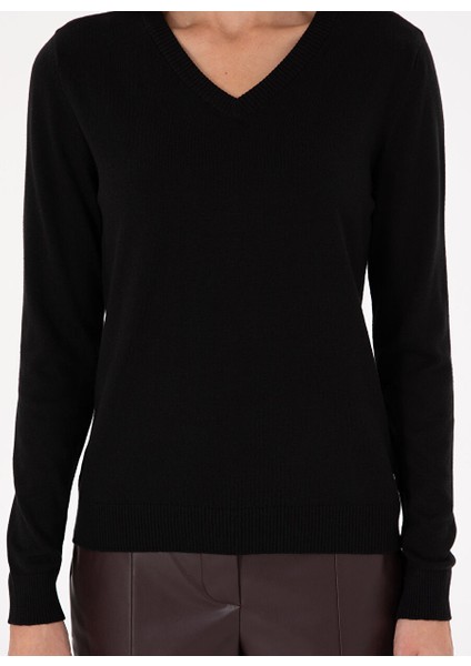 Siyah Kadın V Slim Fit Düz Kazak E-Carde