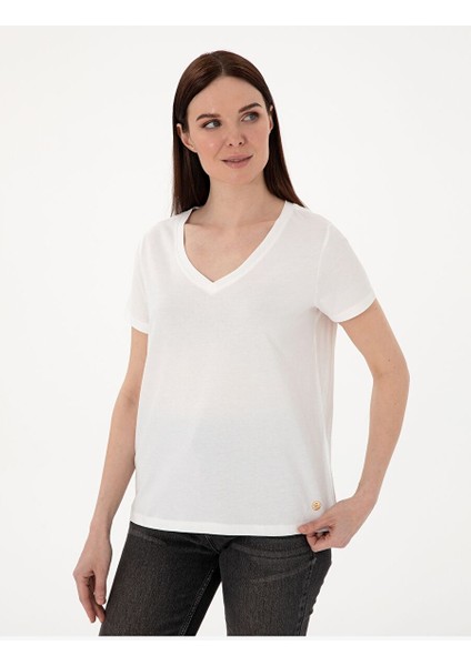 Beyaz Regular Fit V Yaka Basic Tişört