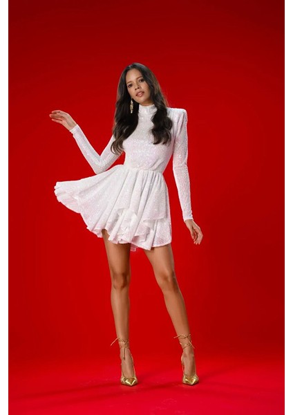 Beyaz Payetli Boğazlı Hologram Mini Elbise