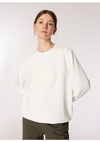 Ekru Kadın Bisiklet Relaxed Nakışlı Sweatshirt J4WL-SWT7096