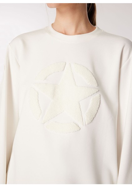 Ekru Kadın Bisiklet Relaxed Nakışlı Sweatshirt J4WL-SWT7096