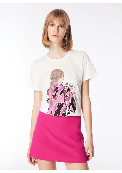 Kırık Beyaz Kadın Bisiklet Yaka Basic T-Shirt F4SL-TST0668