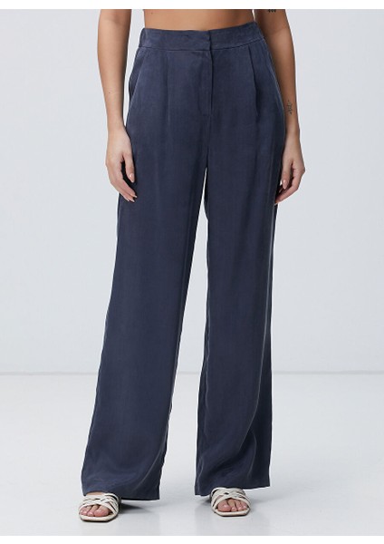 Lacivert Kadın Regular Fit Pantolon 1094900