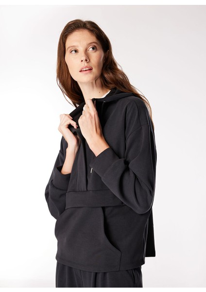 Siyah Kadın Kapüşonlu Geniş Fit Sweatshirt FC4WL-SWT0126 modelleri