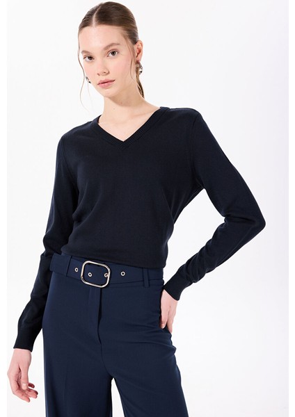 Lacivert Kadın V Slim Fit Düz Kazak E-Carde