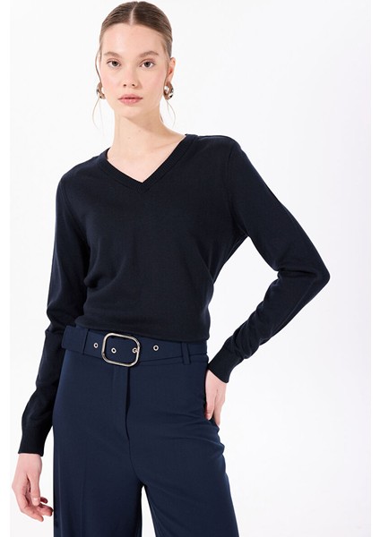 Lacivert Kadın V Slim Fit Düz Kazak E-Carde modelleri