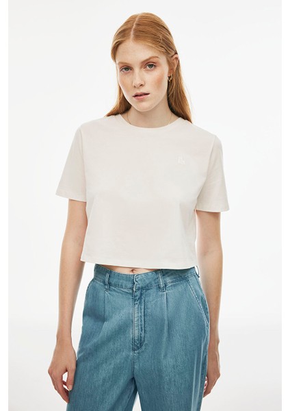 Kelins Regular Fit Crop Boy Bisiklet Yaka Ekru Renk Kadın Tişört fırsatları