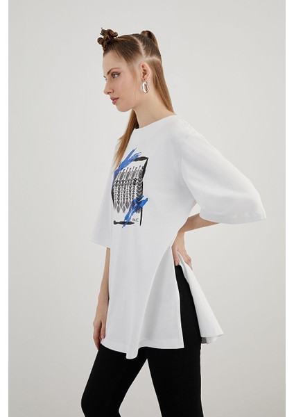 Oversize Yanları Yırtmaçlı Arkası Gizli Fermuarlı Beyaz Bluz modelleri
