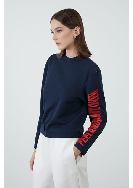 Nakış Detaylı Lacivert Sweatshirt fiyatları