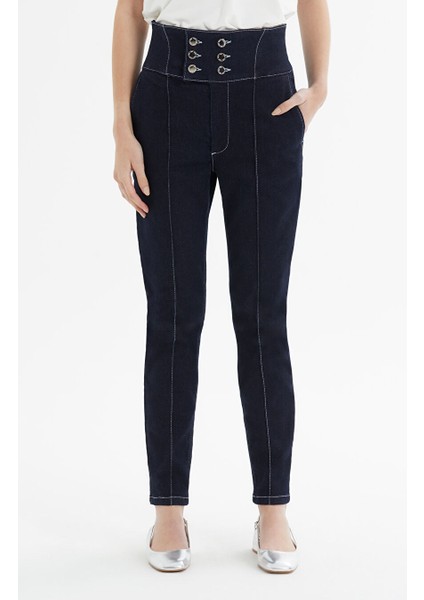 Kruvaze Kapama Beyaz Kontrast Dikiş ve Nervürlü Salopet Mavi Denim