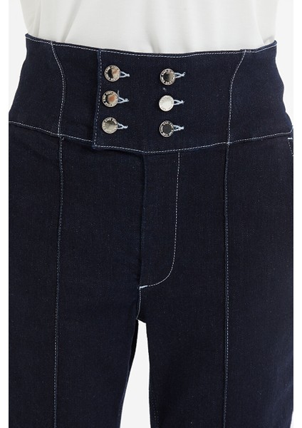 Kruvaze Kapama Beyaz Kontrast Dikiş ve Nervürlü Salopet Mavi Denim