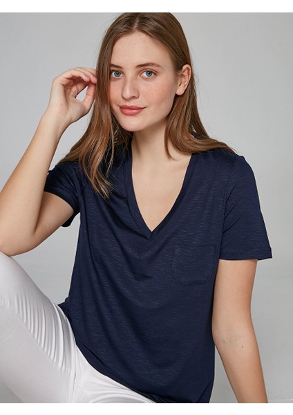 V Yaka Kısa Kollu T-Shirt 00006 fiyatları