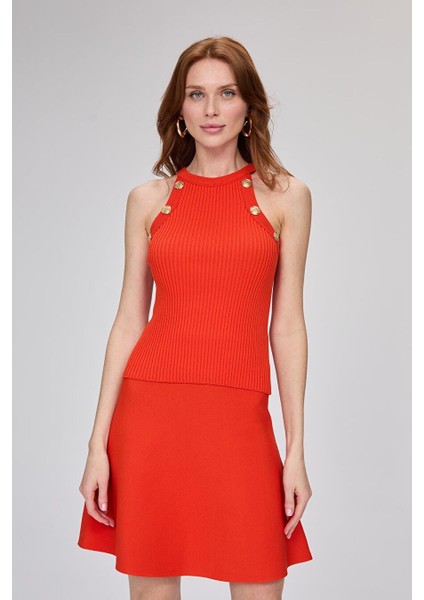 Düğme Detaylı Halter Yaka Top