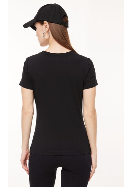 Bisiklet Yaka Baskılı Siyah Kadın T-Shirt A0707 indirimleri