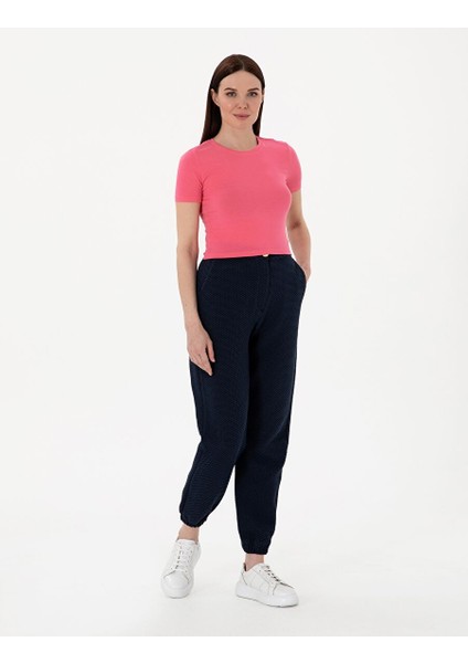 Pembe Regular Fit Crop Tişört