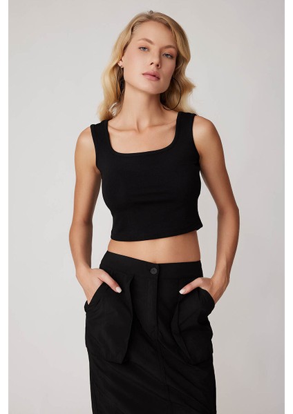 Kalın Askılı Crop Bluz