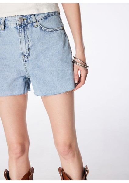 Açık Indigo Kadın Regular Straight Denim Şort F4SL-SHT0482