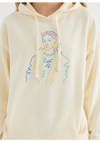 Ekru Kapüşonlu Baskılı Pamuklu Oversize Fit Kadın Sweatshirt Colourful Hoodıe W/pocket fiyatları