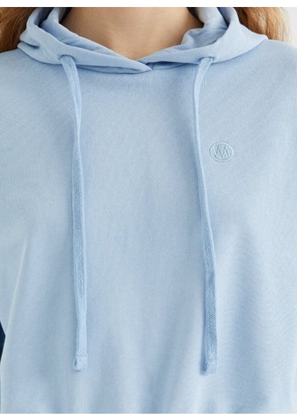 Mavi Kapüşonlu Pamuklu Regular Fit Kadın Sweatshirt Enjoy Cropped Hoodıe modelleri