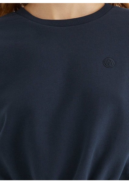 Lacivert Bisiklet Yaka Pamuklu Regular Fit Kadın Crop Sweatshirt Enjoy Elastıcated Hem