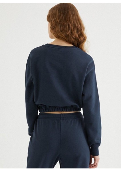 Lacivert Bisiklet Yaka Pamuklu Regular Fit Kadın Crop Sweatshirt Enjoy Elastıcated Hem