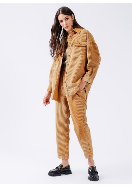 Geniş Fit Düz Bej Kadın Shacket Ceket Tarjan