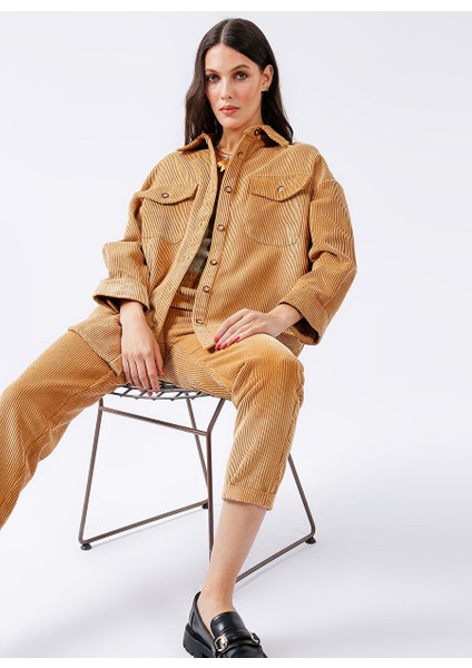 Geniş Fit Düz Bej Kadın Shacket Ceket Tarjan