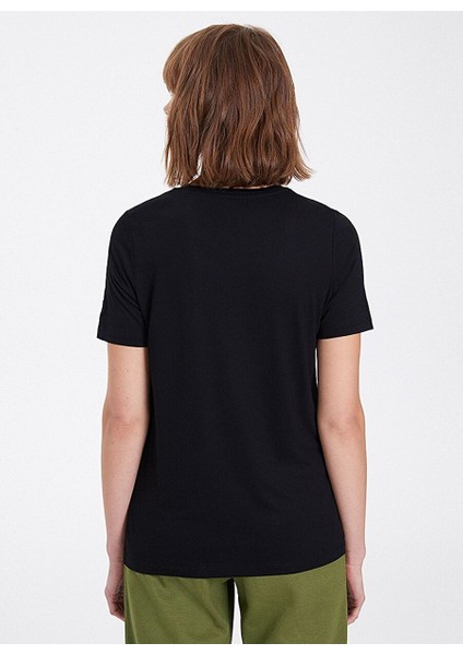 Siyah Basic Bisiklet Yaka Viskon Kadın T-Shirt Essentıals Crew Neck Loose fiyatları