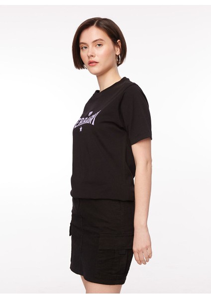 Bisiklet Yaka Baskılı Siyah Kadın T-Shirt 75CBHT03 fırsatları