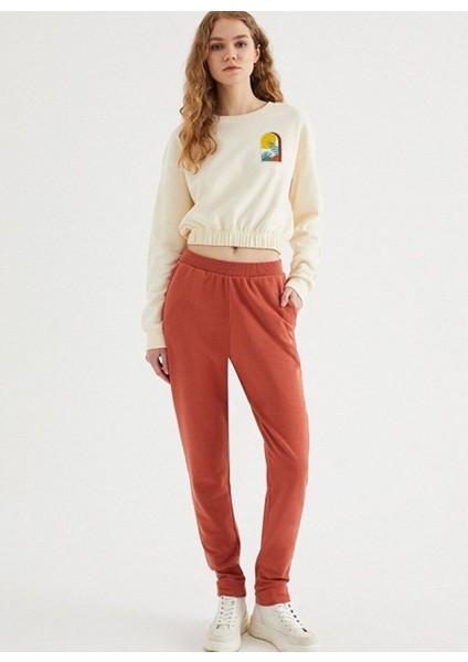 Ekru Bisiklet Yaka Pamuklu Regular Fit Kadın Crop Sweatshirt Vıew