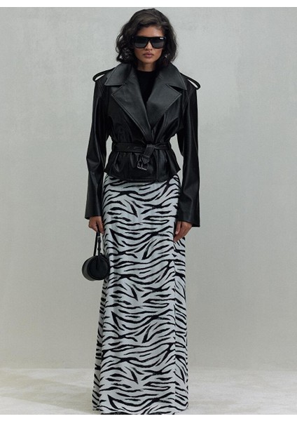 Beyaz Zebra Maxi Saten Etek