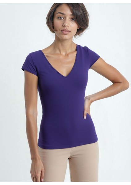 Mor V Yaka Kısa Kollu Kadın T-Shirt Vallı V-Neck