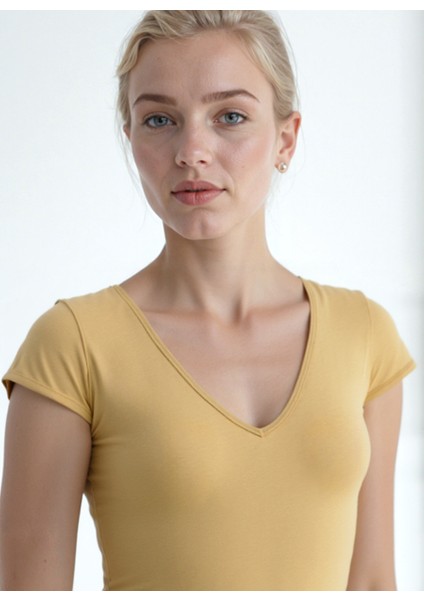 Yavruağzı V Yaka Kısa Kollu Kadın T-Shirt Vallı V-Neck fırsatları