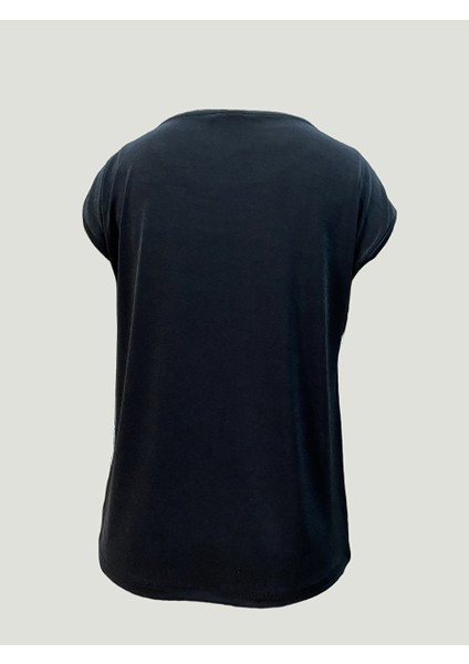 Siyah Bisiklet Yaka Pamuklu Kadın Kısa Kollu T-Shirt Betty indirimleri