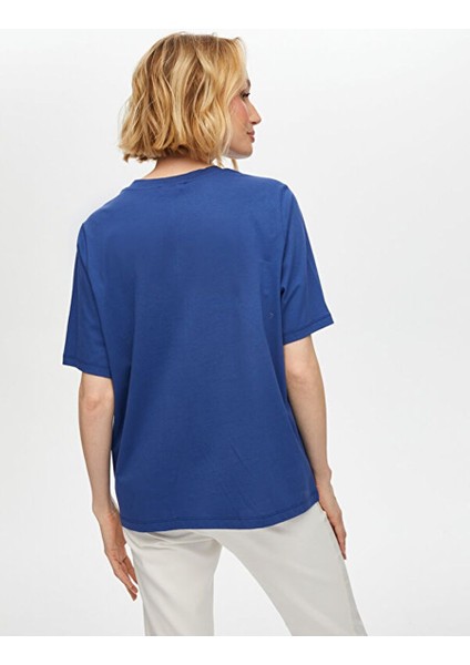 Baskı ve Zincir Nakış Detaylı Yuvarlak Yaka Kısa Kol T-Shirt S25TSH079