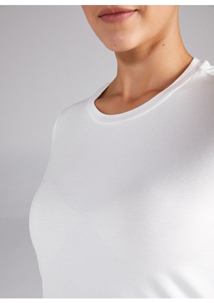 Bisiklet Yaka Düz Ekru Kadın T-Shirt B00002 fırsatları