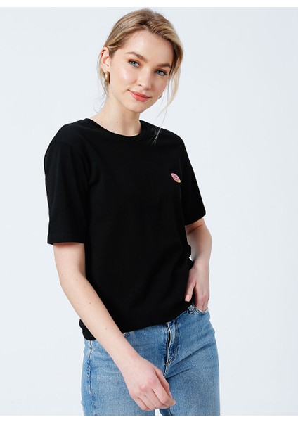 22SCTS204U-999 Donut Bisiklet Yaka Rahat Kalıp Nakışlı Siyah Kadın T-Shirt modelleri