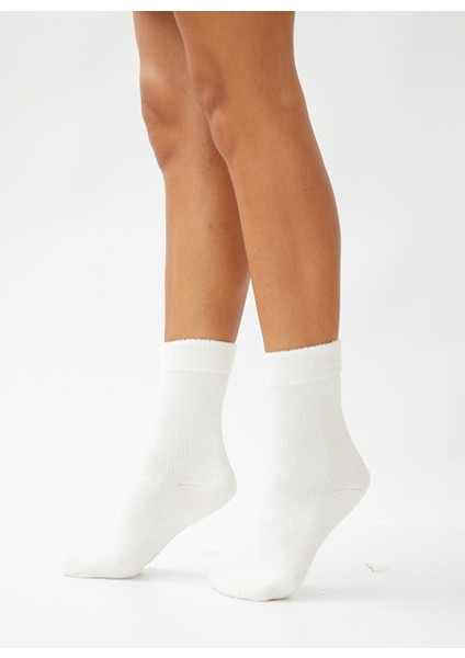 Kadın Ekru Renkli Havlu Soket Çorap fiyatları