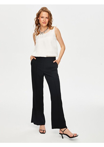 Önü Dikiş Detaylı Yırtmaçlı Wide Leg Fit Pantolon S25PNT009