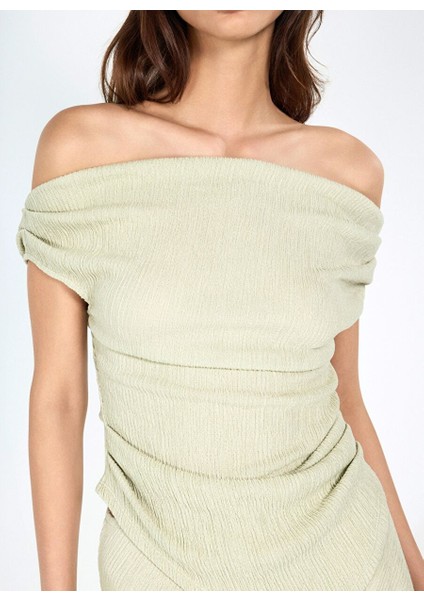 Kayık Yaka Mint Top fırsatları