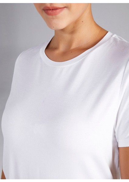 Yuvarlak Yaka Beyaz Kadın T-Shirt B00002